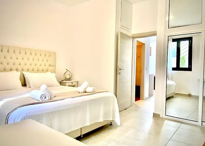 Апартаменты Alkestis Studios *